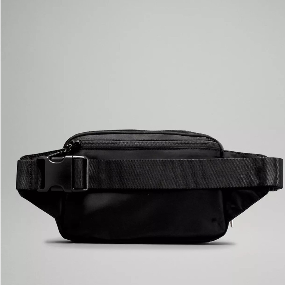 Lululemon Everywhere Belt Bag Large 2L - Picture 5 of 5